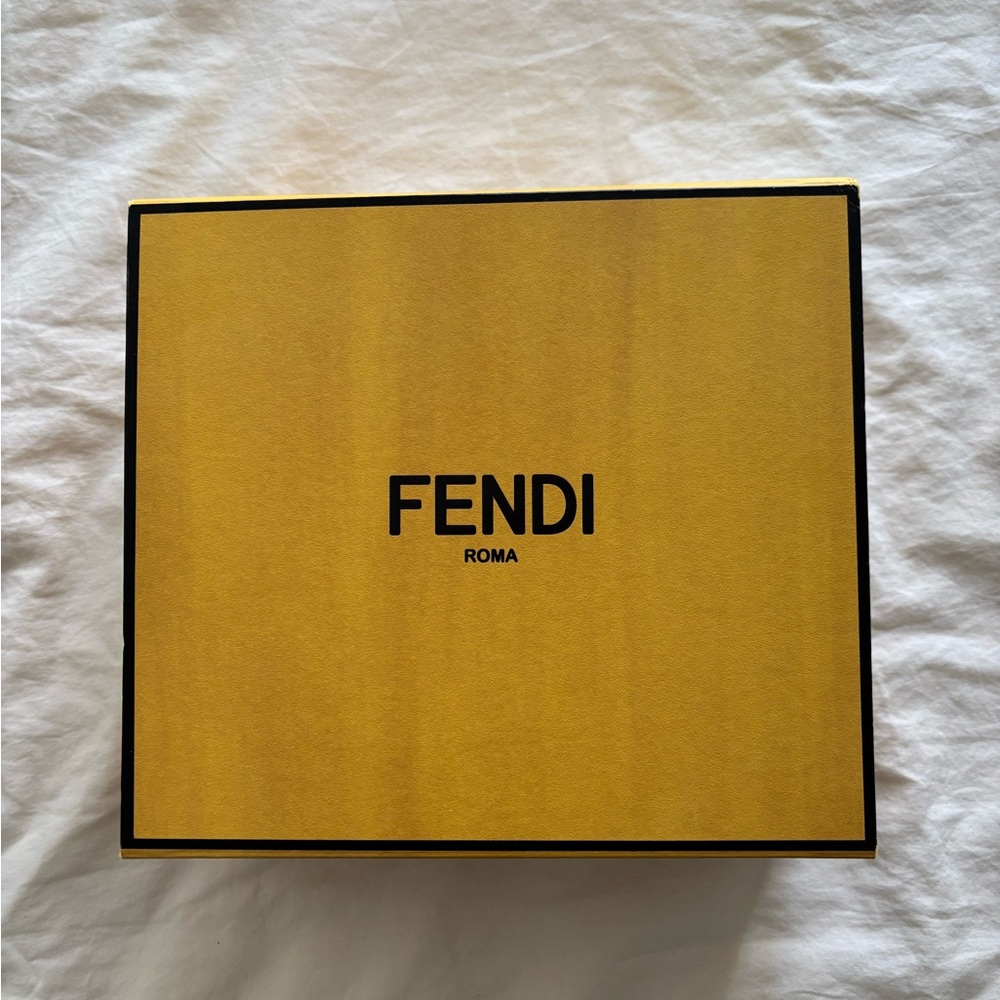 Fendi Mini Baguette - Picture 2 of 12